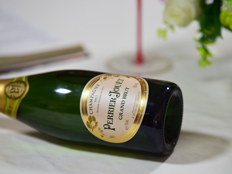 巴黎之花 Perrier jouet Grand Brut