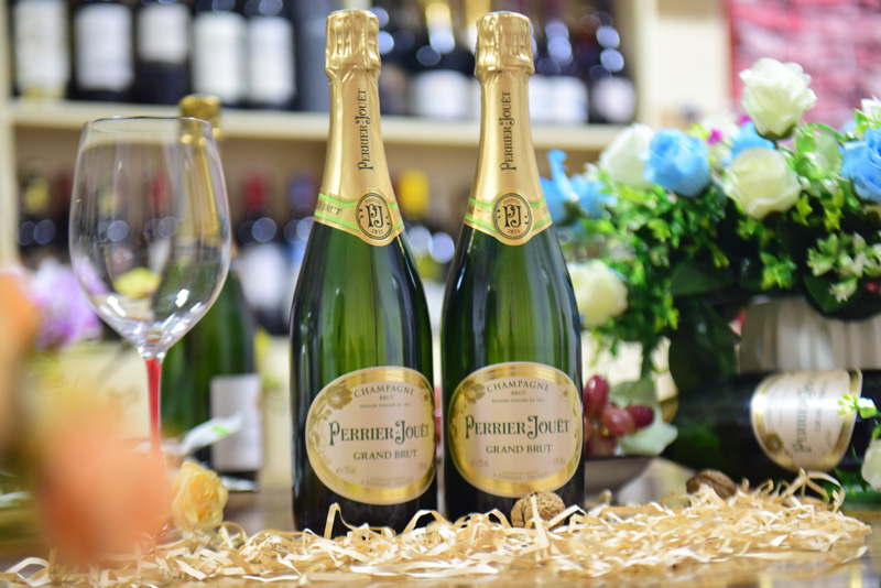 巴黎之花 Perrier jouet Grand Brut